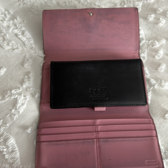 Coach wallet - Picture 2 of 4